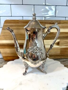 Towle Silver Plate Coffee Tea Server | Ornate Footed Classic Pot Vintage ☕